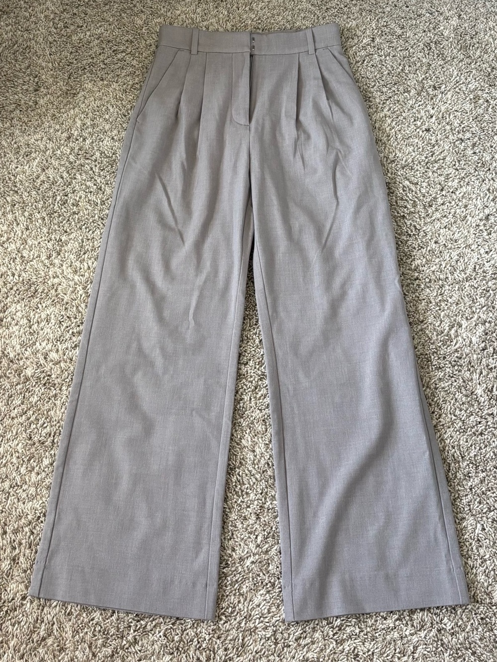 Abercrombie & Fitch Sloan Tailored Wide-Leg Trousers - Light Gray